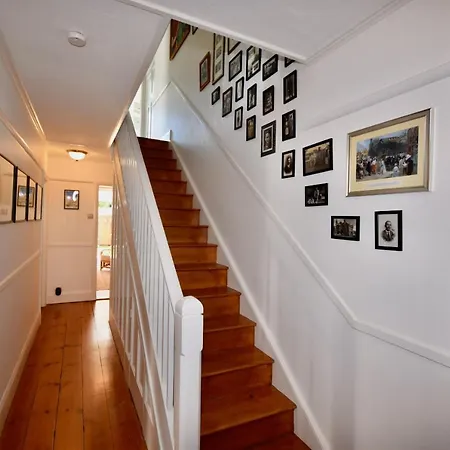 Anchor Down Cottage The Perfect Seaside Retreat Sleeps 4 Beach 2 Mins Ryde  Exterior photo