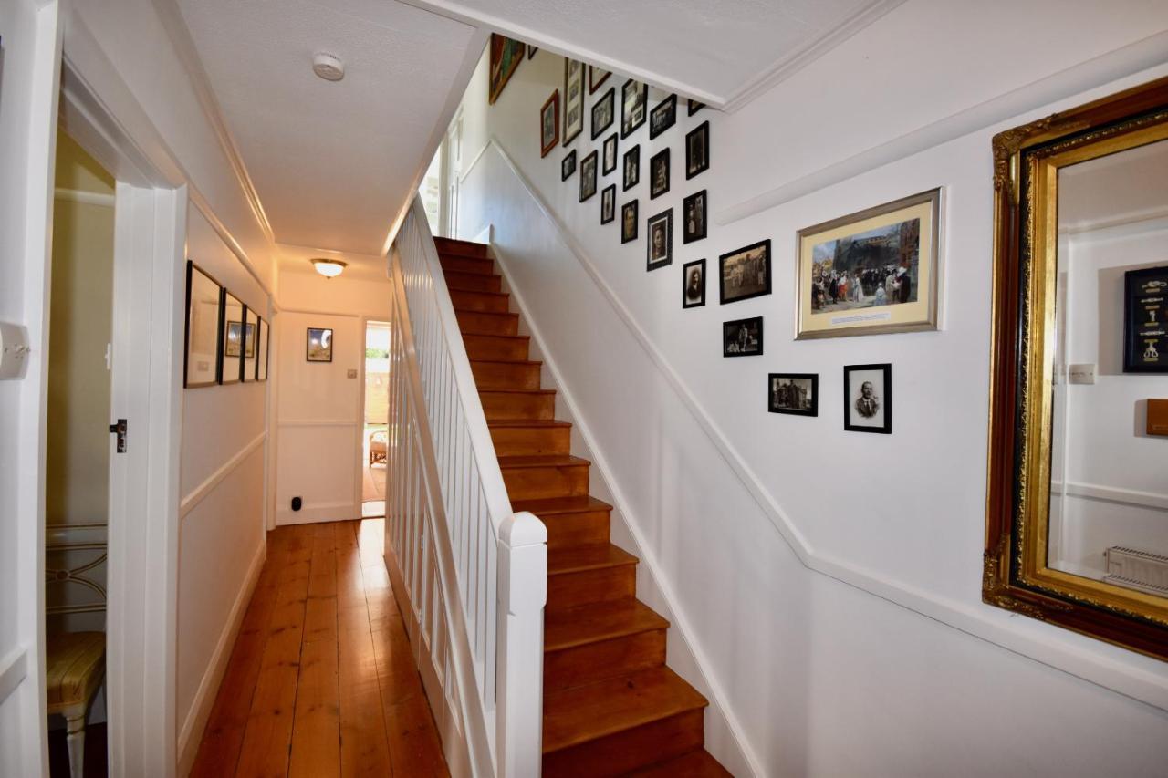 Anchor Down The Perfect Seaside Retreat Sleeps 4 2 Mins Holiday home *